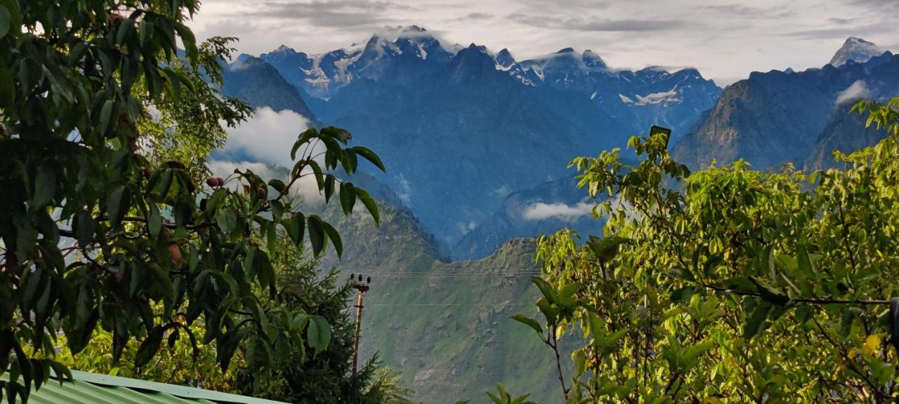 Himalayan High, Auli, By Himalayan Eco Lodges Joshīmath Екстериор снимка