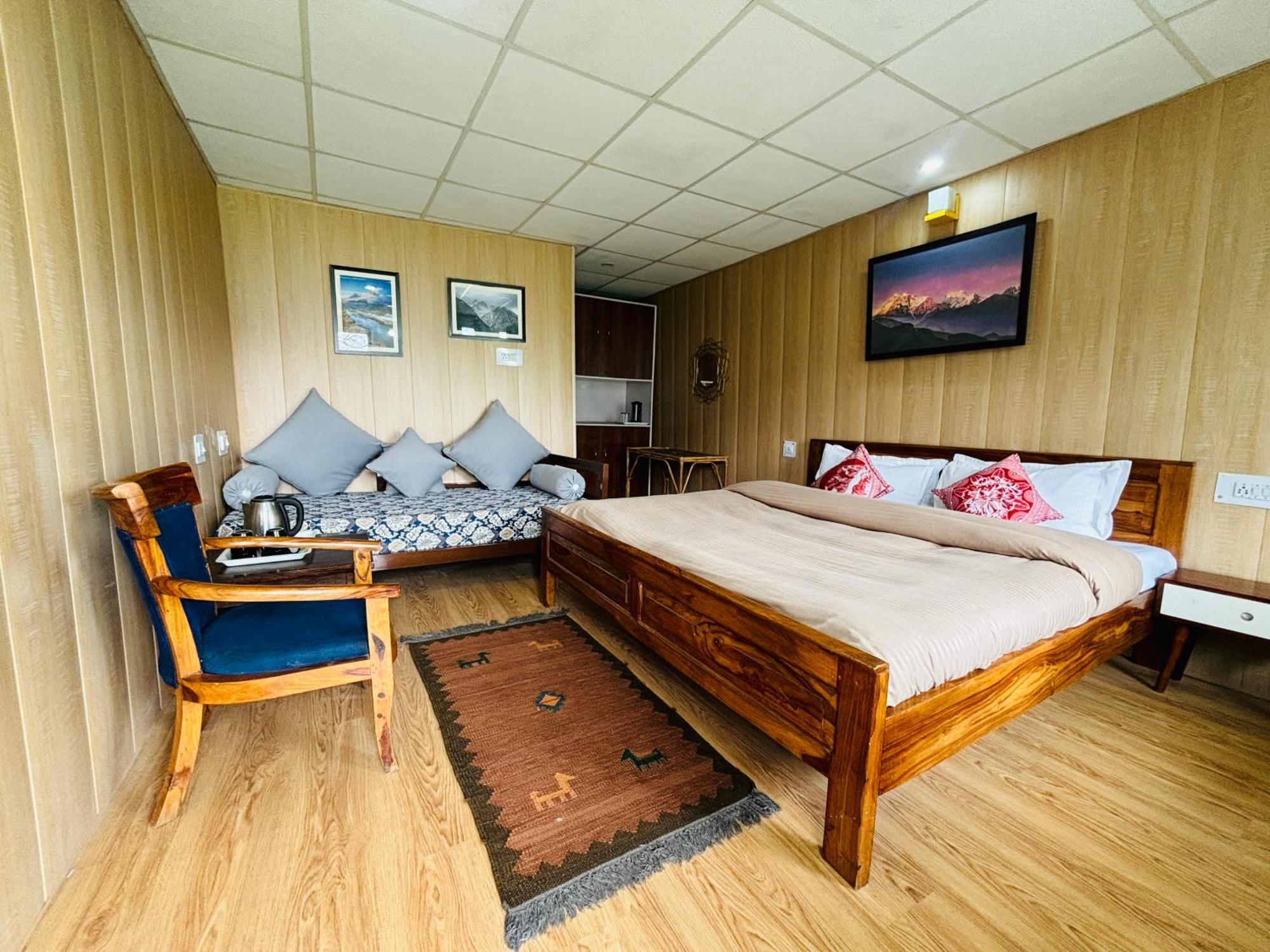 Himalayan High, Auli, By Himalayan Eco Lodges Joshīmath Екстериор снимка