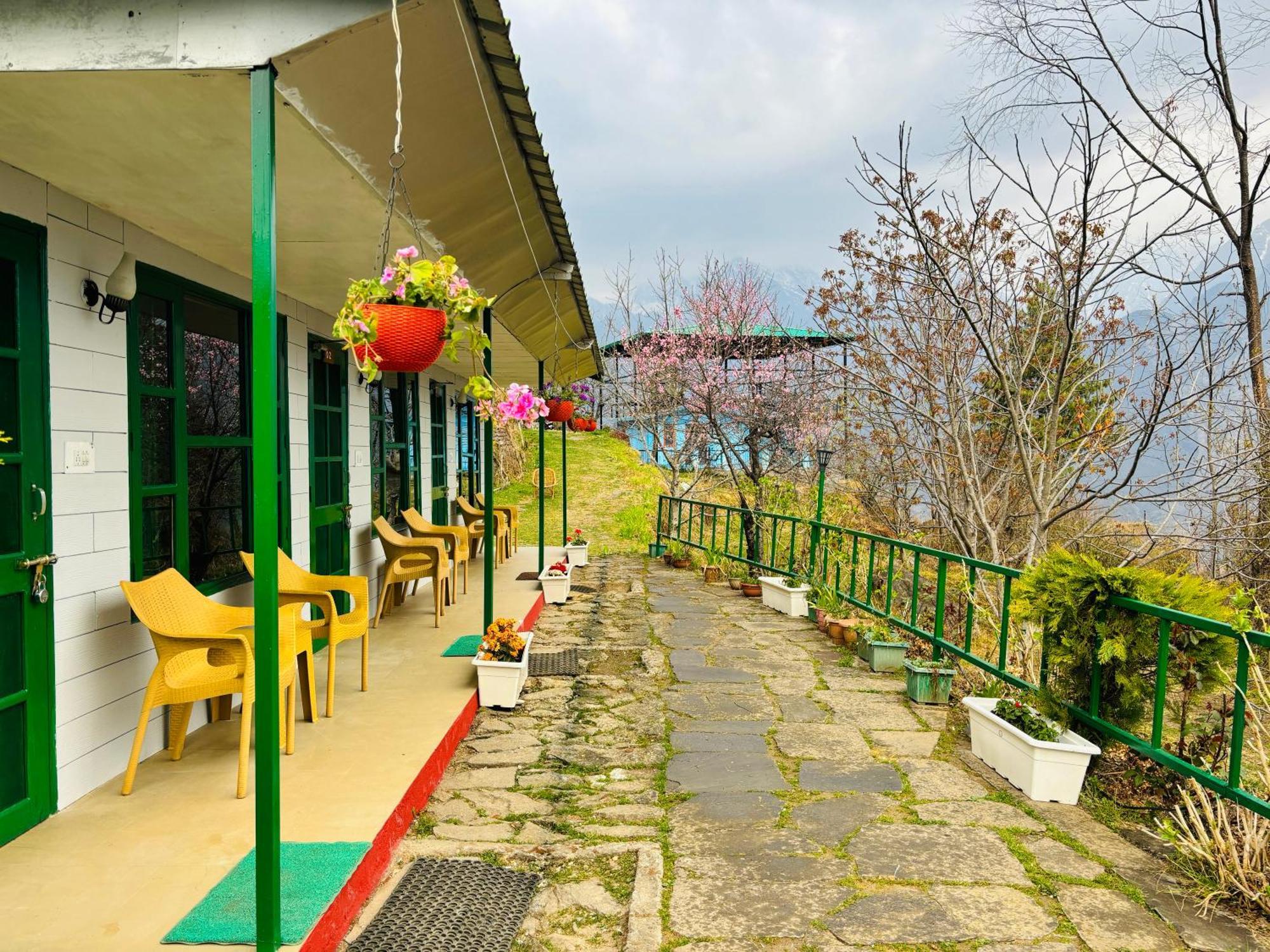 Himalayan High, Auli, By Himalayan Eco Lodges Joshīmath Екстериор снимка