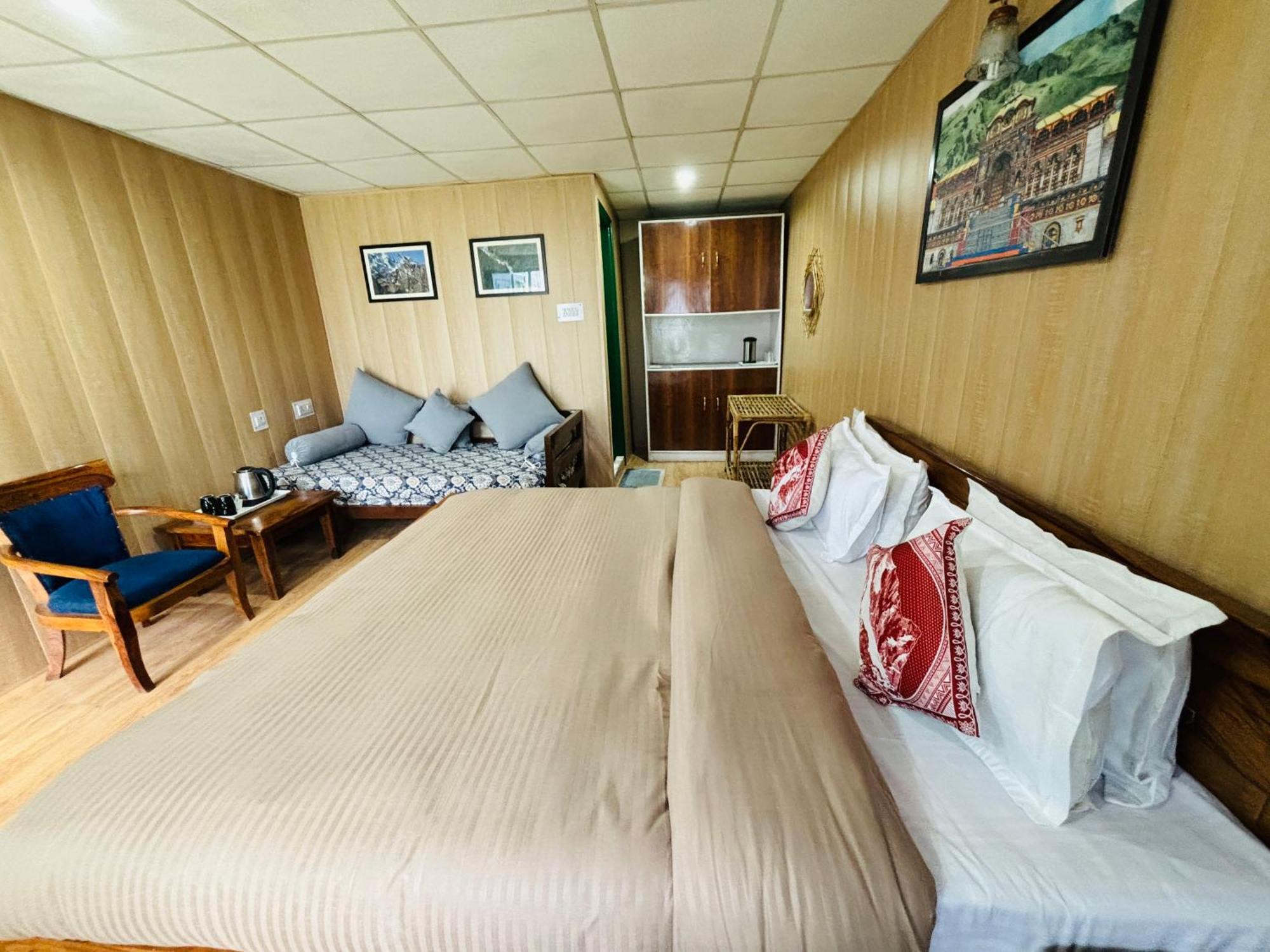 Himalayan High, Auli, By Himalayan Eco Lodges Joshīmath Екстериор снимка