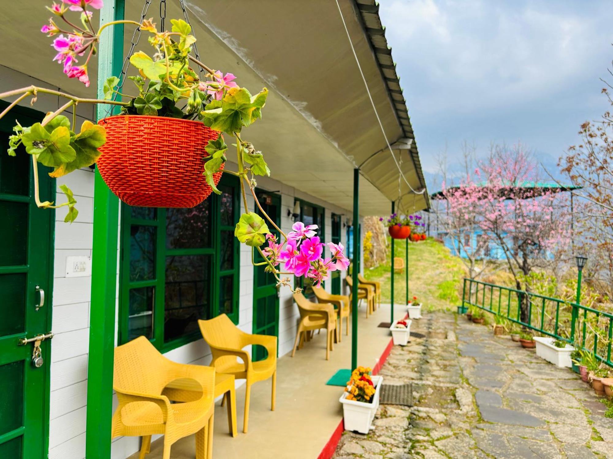 Himalayan High, Auli, By Himalayan Eco Lodges Joshīmath Екстериор снимка