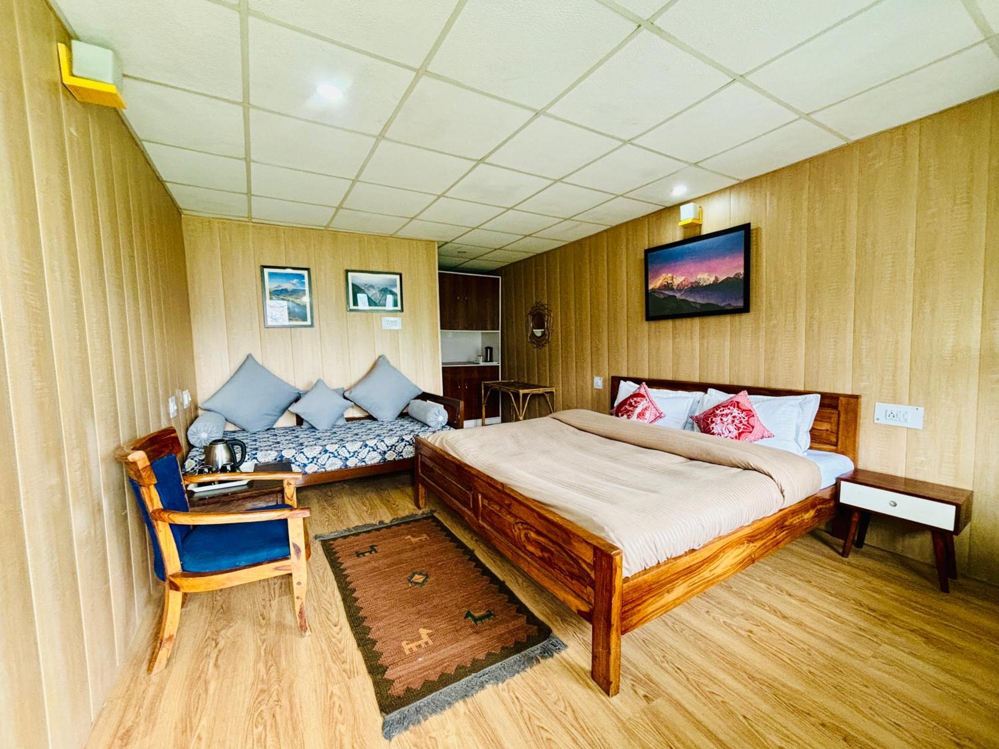 Himalayan High, Auli, By Himalayan Eco Lodges Joshīmath Екстериор снимка
