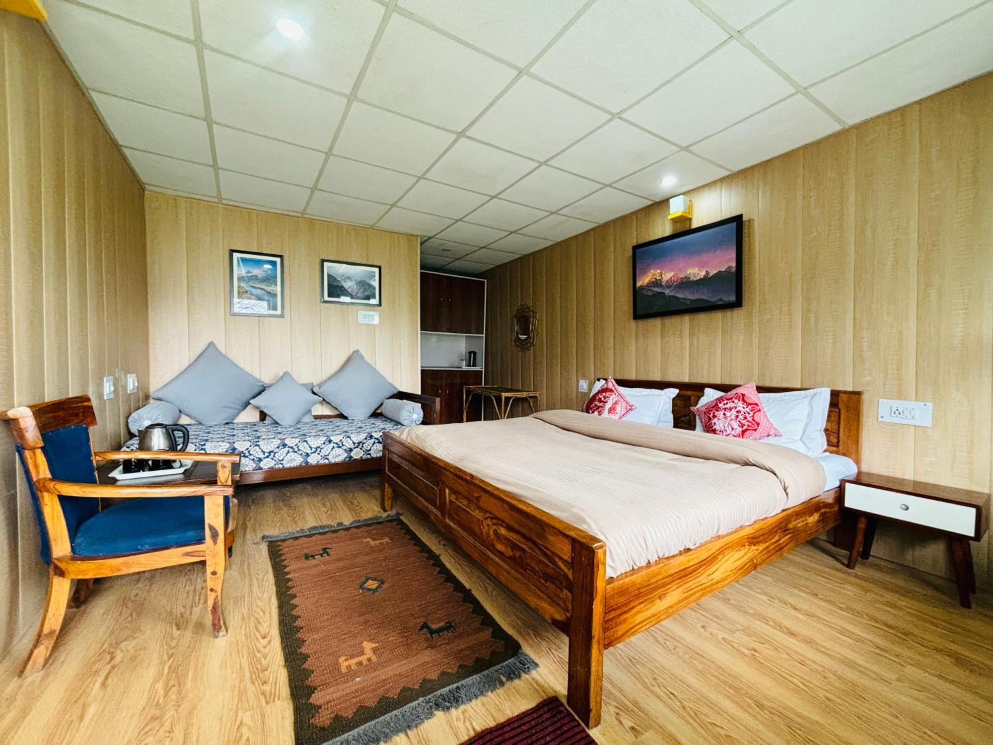 Himalayan High, Auli, By Himalayan Eco Lodges Joshīmath Екстериор снимка