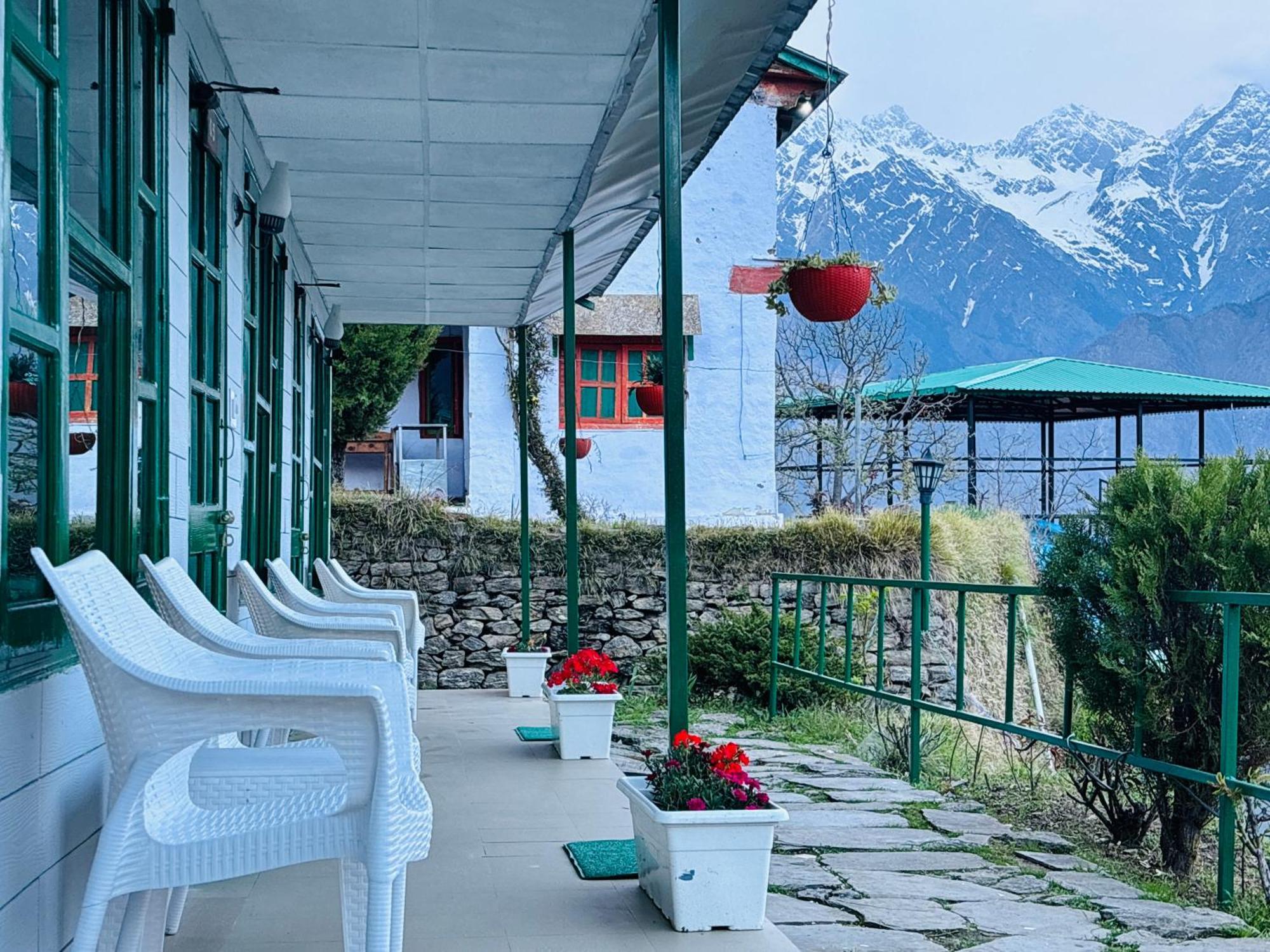 Himalayan High, Auli, By Himalayan Eco Lodges Joshīmath Екстериор снимка
