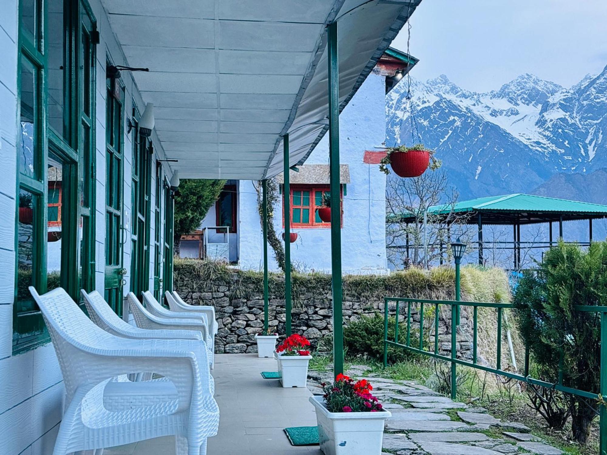 Himalayan High, Auli, By Himalayan Eco Lodges Joshīmath Екстериор снимка