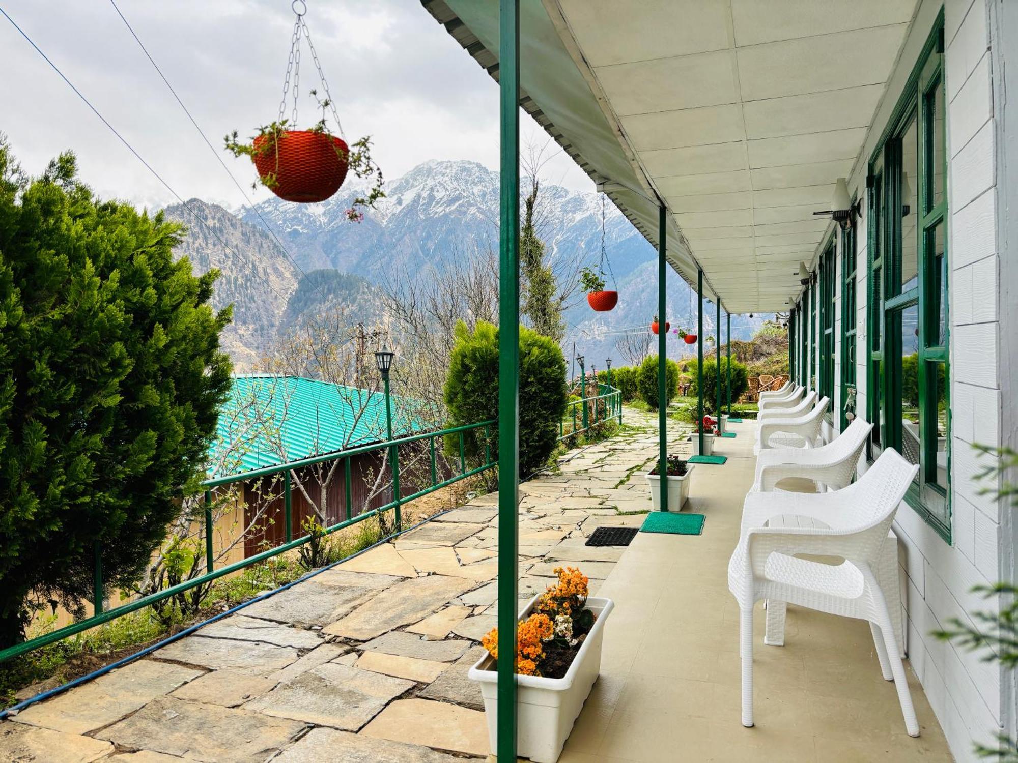 Himalayan High, Auli, By Himalayan Eco Lodges Joshīmath Екстериор снимка